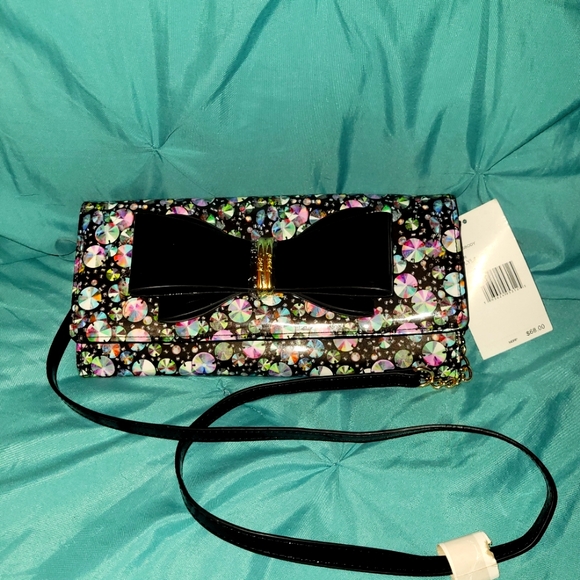 Betsey Johnson Handbags - Betsey Johnson Crossbody clutch
